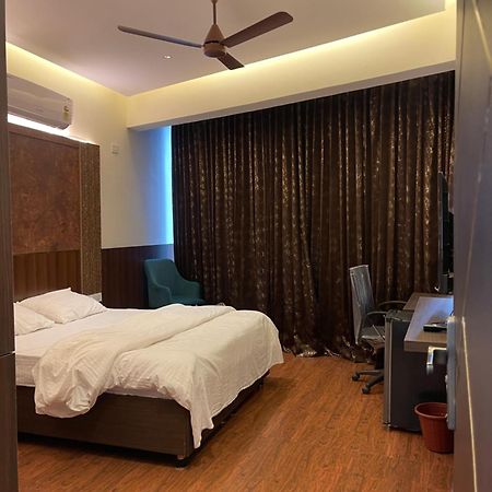 The Taaj Inn Bangalore Esterno foto
