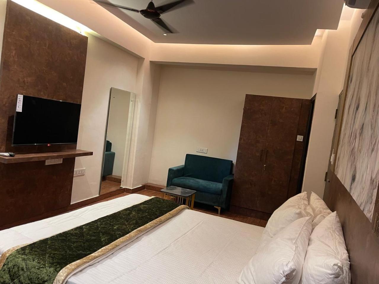 The Taaj Inn Bangalore Esterno foto